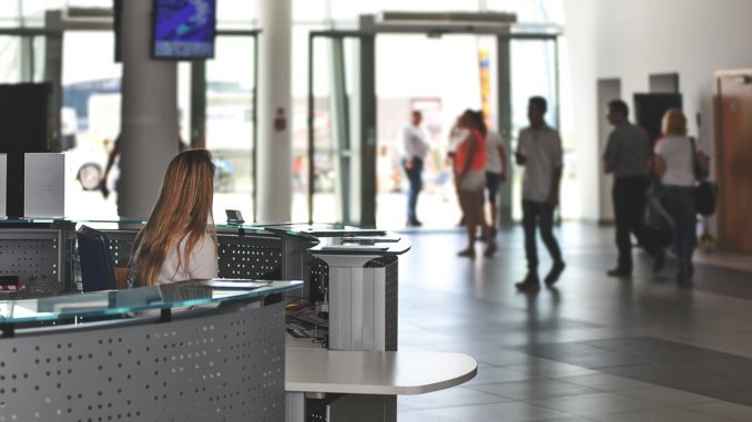 Récord en EE. UU.: 3.3 millones piden subsidio de desempleo por coronavirus Récord en EE. UU.: 3.3 millones piden subsidio de desempleo por coronavirus